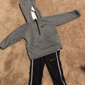 Nike jogging suit